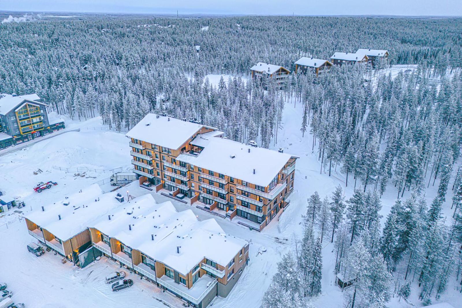 Slopeside Bliss By Aavalevi Holidays, Center *